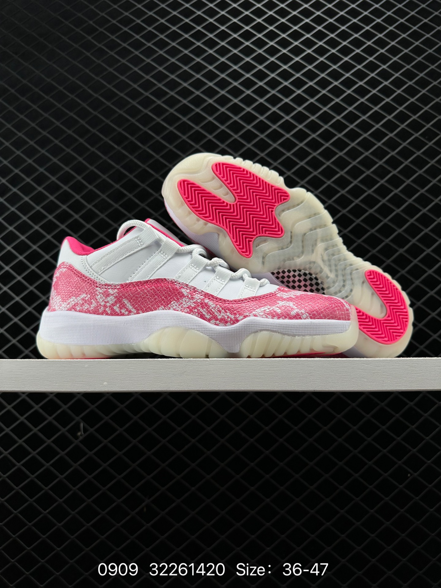 Nike Air Jordan 11 Retro Low”Concord“